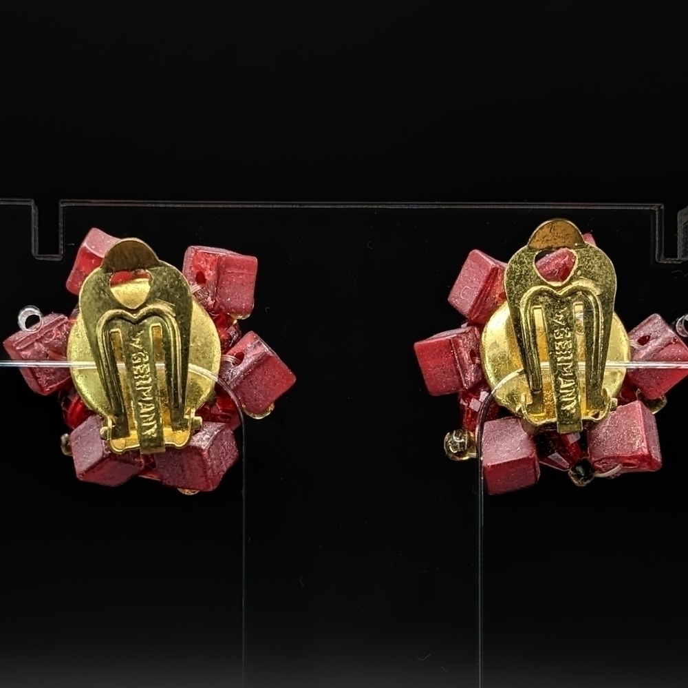 VINTAGE W GERMANY Red Square Bead Cluster Earrings w/ Black Faceted AB - CLIP - Picture 3 of 5